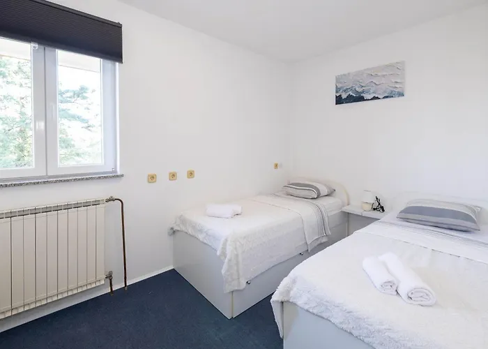 Barbara With Pool Appartement *