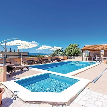 Apartmán Barbara With Pool